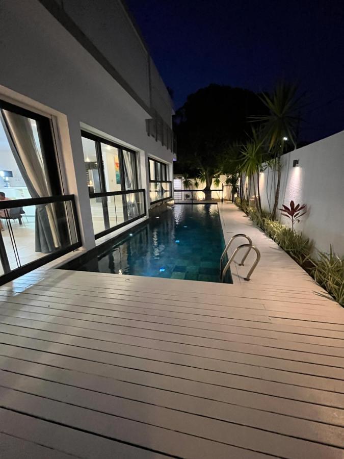 Villa Moderne A Trou Aux Biches Bagian luar foto